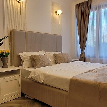Ferienwohnung Luxury Mansion Bukarest Exterior foto