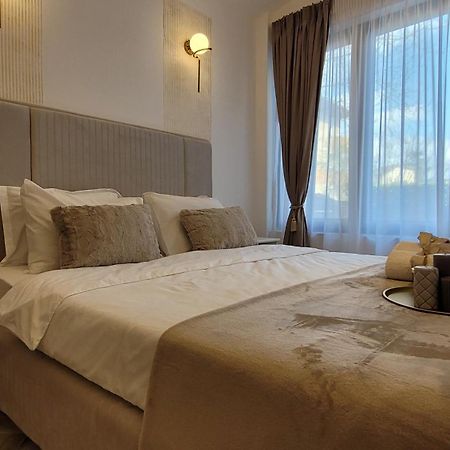 Ferienwohnung Luxury Mansion Bukarest Exterior foto